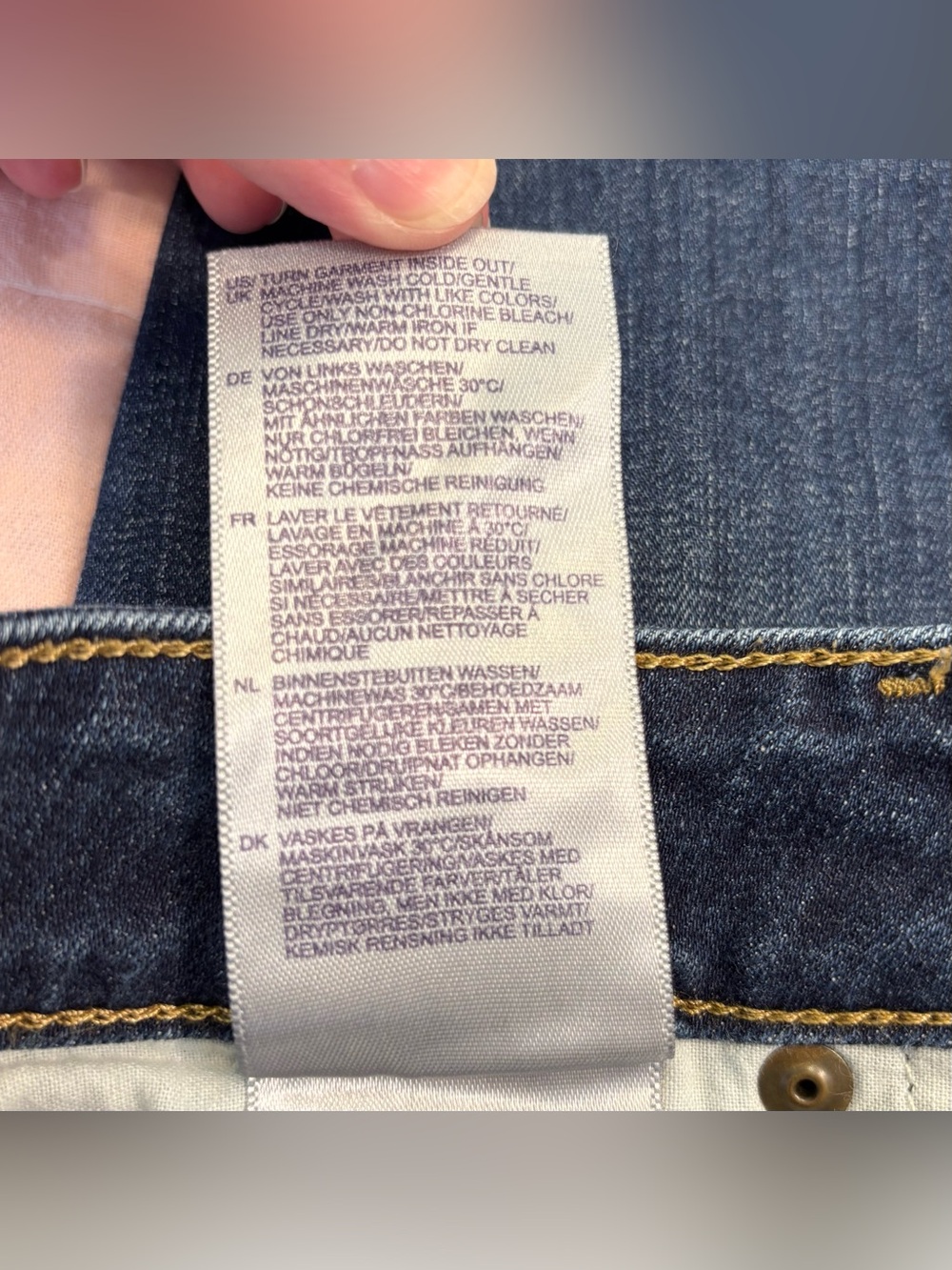 Like New NYDJ Marilyn Straight Capris Jeans Petite, Women Sz 6P, Dark Denim Crop - Picture 11 of 14